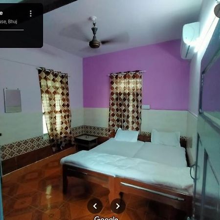 City Guest House Bhuj Zewnętrze zdjęcie